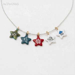 สัญลักษณ์ดาวและลายเส้น |   จี้รูปดาวเคลือบทอง 18K PVD บนสแตนเลสสตีล วาดลายด้วยมือ |   กันน้ำ ป้องกันการแพ้ และทนทาน - Product Image 4