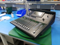 Console de mixage numérique professionnelle OEM Mansender MQ-22, 22 canaux, DSP 24 bits, effets intégrés, égaliseur complet, contrôle à distance par application, mono