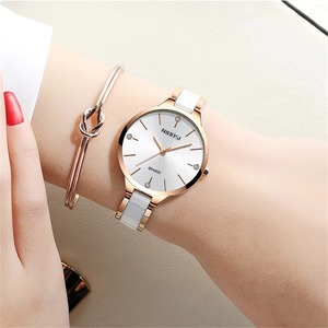 Montre-bracelet à quartz de luxe pour femme avec logo personnalisé, boîtier en alliage, mouvement Ronda, livrée en coffret, montre tendance pour femme d'affaires - Product Image 5