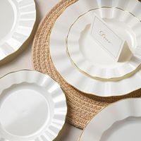 120 Assiettes jetables en plastique écologiques sans BPA, couleur ivoire, bord doré, très résistantes, 60 assiettes à dîner et 60 assiettes à dessert pour les fêtes