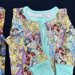 Grosir Pakaian Kasual Bambu RTS untuk Anak Laki-laki Set Piyama Lengan Panjang Bermotif Karakter Misterius Grosir RTS Karakter - Product Image 4