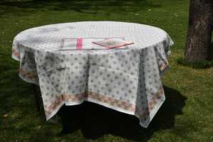 ผ้าปูโต๊ะลายดอกไม้พิมพ์ลายด้วยมือบนผ้าลินิน ขนาด 60x90 นิ้ว ผลิตภัณฑ์ขายส่ง ราคาขายส่ง - Product Image 6