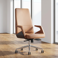 Chaise de bureau ergonomique pivotante moderne en métal au design unique, idéale pour le gaming et les professionnels, en cuir