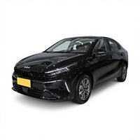 Berline à essence 2024 K3 1.5L CVT automatique édition de luxe, 5 sièges en cuir, caméra arrière, Euro VI, conduite à gauche, ACC, pneus R16, toit ouvrant