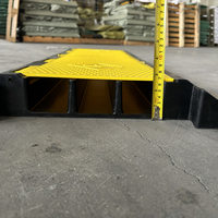 Rampe en caoutchouc robuste avec système de protection de câble Ams Système de gestion de câble protecteur de câble