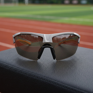 Nuevas Gafas de Ciclismo Deportivas Marca RW Modelo RWW081 con Lente Polarizada de PC/TAC de una Pieza, Color y Logotipo Personalizables, Talla Adulto Unisex - Product Image 2