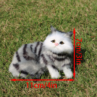 Modèle de chat moelleux de la taille d'une main, avec un son de miaulement réaliste, petit animal de compagnie réaliste, design aux détails fidèles, accessoire animal mignon et kawaii.