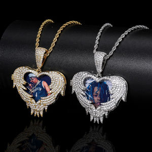 Accesorios de Hip Hop, Collar con Colgante de Corazón Personalizado con Pluma y Foto - Product Image 1