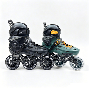 <span class=keywords><strong>Pattini</strong></span> in Linea Professionali di Alta Qualità, <span class=keywords><strong>Pattini</strong></span> <span class=keywords><strong>a</strong></span> Tre Ruote da 110mm in PU, Ruote Regolabili - Product Image 1