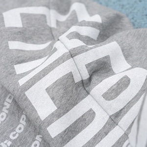 Produttori di Pantaloni della <span class=keywords><strong>Tuta</strong></span> <span class=keywords><strong>Oversize</strong></span> Grigi da Uomo in French Terry da 400 Gsm con Grafica Stile Y2k - Product Image 5