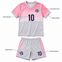 Ensemble de maillots de football pour enfants personnalisés, blanc avec bordure arc-en-ciel, col et manches respirants, 100% polyester, séchage rapide, extensible dans quatre directions