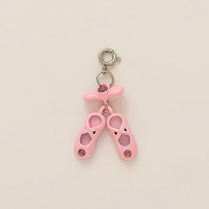 Pendentif en forme de chaussure de danse en émail peint à la main en acier inoxydable sans ternissement Manna, créez votre bracelet personnalisé - Product Image 3