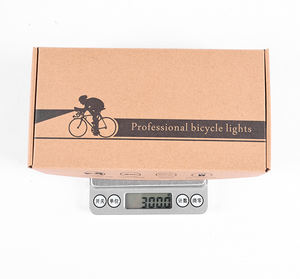 Vente en gros de phare de vélo de route rechargeable de 1800 lumens, lumière LED <span class=keywords><strong>pour</strong></span> vélo de nuit, phare avant <span class=keywords><strong>pour</strong></span> <span class=keywords><strong>VTT</strong></span> - Product Image 6