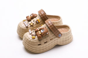 Sabots et mules de jardin unisexes personnalisés bon marché Mules pour femmes chaussures de jardin injectées en EVA sabots respirants pour adultes chaussures en EVA - Product Image 4