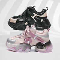 Semelle épaisse chaussures de mode femmes explosives automne et hiver nouvelles chaussures de course de sport toutes tendances chaussures légères pour femmes