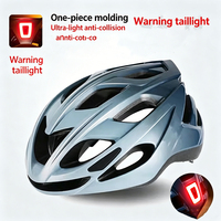 Casque de vélo de route VTT pour adulte, le plus populaire en gros, fabriqué en Chine, avec feu arrière LED, ultra-léger et respirant pour le cyclisme