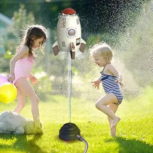 Vendita calda Spray Water Rocket Launcher Toy For Summer Outdoor Party Toys Kids Garden Water Sprinkler Rocket Toys