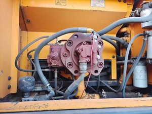 Excavadora Usada Original Hyundai225LC-7 Importada de Corea con Buen Rendimiento en Venta - Product Image 6