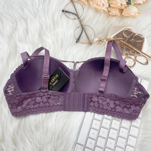 <span class=keywords><strong>Reggiseno</strong></span> Comodo e Traspirante con Ferretto Push-Up, Ricamo a C, Strass, Mezza Coppa Lavorata a Maglia, <span class=keywords><strong>Spalline</strong></span> Convertibili, Schiena Incrociata Solida - Product Image 2