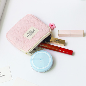 Jolie pochette à monnaie en polyester pour femme, trousse de maquillage matelassée avec fermeture éclair, rangement pour rouge à lèvres et carte de bus, petite pochette tendance - Product Image 2