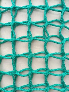 Red de heno sin nudos de PP duradera, soporte de heno tratado con UV para <span class=keywords><strong>caballos</strong></span>, tamaño de alimentación lenta, 66x102 cm, tamaño del agujero de 40*40mm - Product Image 2