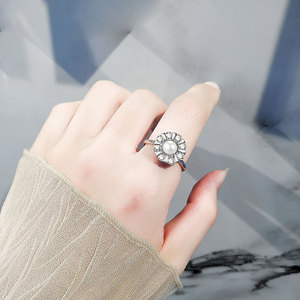 Anillos abiertos giratorios de copo de nieve con circonitas engastadas y perlas de concha, chapados en oro sobre cobre, inoxidables, joyería para aliviar la ansiedad para mujer - Product Image 3