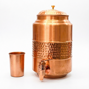 Distributeur d'eau en cuivre avec finition martelée et robinet, style traditionnel, vaisselle, décoration d'intérieur, forme ronde - Product Image 1