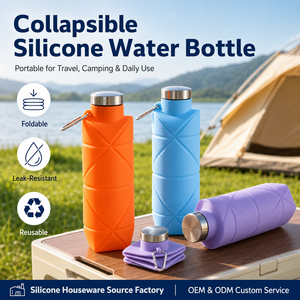 Botella de Agua Plegable de Silicona de 700 ml, a Prueba de Fugas, Unisex, para Viajes al Aire Libre, con Gancho para Colgar, Portátil, de YMS Factory Wholesale - Product Image 1