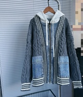 Nouveau pull cardigan en tricot chaud et décontracté pour l'automne et l'hiver, avec blocs de couleur, patchwork en denim, fermeture éclair et capuche pour femme
