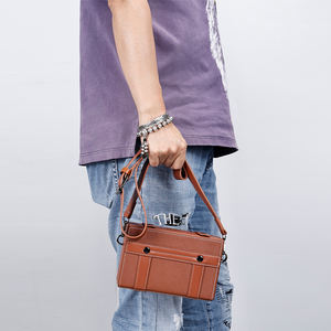 กระเป๋าคาดอกผู้ชายแบบกันน้ำ  โลโก้สั่งทำได้  หนัง PU  ดีไซน์เนอร์  สำหรับธุรกิจ - Product Image 3