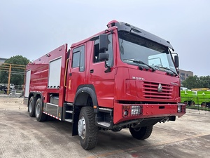 Sinotruk 6x6 All Drive Fire Fighter Engine Nuevo producto <span class=keywords><strong>de</strong></span> camión <span class=keywords><strong>de</strong></span> bomberos cisterna <span class=keywords><strong>de</strong></span> combustible diésel - Product Image 2