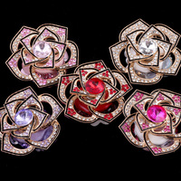 Vente en gros de perles fantaisie à fleurs creuses pour fabrication de stylos pour femmes et filles, perles roses rotatives en cristal avec strass, jouets de fabrication de bijoux pour bricolage
