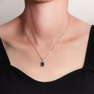 Classique Sterling Silver Rectangulaire Vert Gem Pendentif Cubique Zircone Glacé Carré Laboratoire Planté <span class=keywords><strong>Émeraude</strong></span> Pendentif Collier - Product Image 2