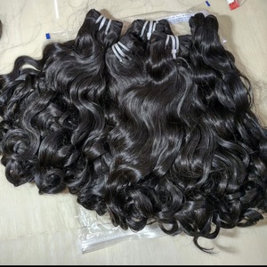 Extensions di capelli umani vergini grezzi vietnamiti all'ingrosso, ondulati, non trattati, a ricci profondi, per la scuola - Product Image 4