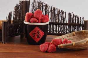 Fresas Enteras Liofilizadas Premium de Origen Chino - Snack de Fruta 100% Natural Ideal para Batidos/Decoración de Helados - Product Image 6