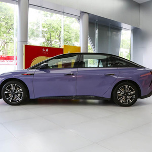 Hongqi EH7, Sedán Eléctrico de Lujo de Alto Rendimiento, 5 Puertas, 5 Asientos, Alta Velocidad, Ahora Disponible para Adultos, en Stock - Product Image 6