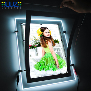 Espositore Luminoso a LED in Cristallo per Agenzie Immobiliari, Insegna Pubblicitaria per Vetrine - Product Image 5