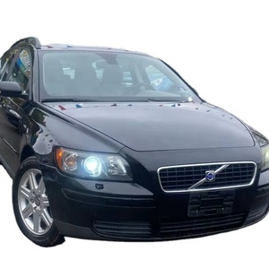Venta al por mayor: Coche usado Volvo V50 2.4i 4 puertas familiar 2006, limpio, sin accidentes, asientos de cuero, volante a la izquierda, cámara trasera, emisiones III. - Product Image 1