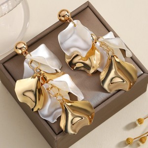 Nouvelles boucles d'oreilles pendantes personnalisées en alliage de perles, style européen et américain, tendance transfrontalière, pour femmes - Product Image 2