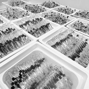 เข็มฉีดยาแก้วบอโรซิลิเกตที่เตรียมไว้สำหรับเครื่องสำอางขนาด1มล. - Product Image 2