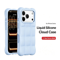 Nouvelle coque de téléphone portable antichoc en silicone véritable à faible MOQ pour iPhone 15 16 17 18 Pro Max avec doublure intérieure douce au toucher