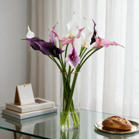 Fabrikverkauf: Künstliche Calla-Lilien mit Doppelblütenblättern im Großhandel, PU-Calla-Lilienstiele für Hotel-Tischdekoration, Floristik und Hochzeits-Mittelstücke