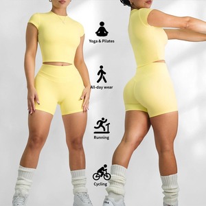 Conjunto Deportivo Transpirable Personalizado de Camiseta y Pantalones Cortos, Sujetador Deportivo Corto, Yoga, 4 Piezas para Mujer - Product Image 2