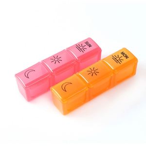 Boîte à pilules hebdomadaire en plastique, 7 jours, 21 compartiments, couleurs arc-en-ciel - Product Image 4