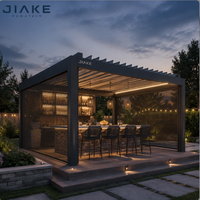 Pergola à lames orientables en aluminium thermolaqué Jiake avec moustiquaires et éclairage LED pour décorations de jardin nocturnes