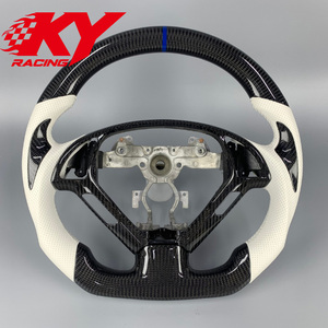 Volante Deportivo Personalizado de Fibra de Carbono para Infiniti G20 G25 G30 G35 G37 Q50 Q60 Q70 QX30 QX50 QX60 QX70 - Product Image 1
