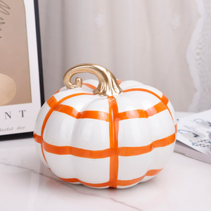 Redeco Offre Spéciale Décor Personnalisé <span class=keywords><strong>Citrouille</strong></span> Peint À La Main Blanc <span class=keywords><strong>Citrouille</strong></span> Ornements Céramique Halloween <span class=keywords><strong>Citrouille</strong></span> Cadeaux Décoration De Bureau - Product Image 3