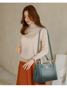 Sacs à main en cuir PU souple pour femmes, très tendance, sacs à bandoulière de luxe de créateur, grande capacité, sacs fourre-tout pour le shopping - Product Image 2