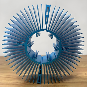 Disipador de Calor de Aluminio Forjado en Frío para Paneles Solares de <span class=keywords><strong>900</strong></span> Vatios, Segmentos de Riel para Tiras de Luz LED, Mecanizado CNC de 50 100w - Product Image 2