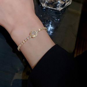 Bracelet de luxe pour femmes, ajustable, avec pendentifs, bracelet élégant en cristal et strass, bracelet tennis brillant - Product Image 3